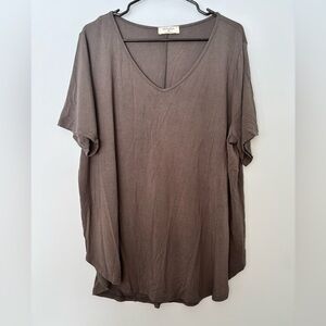 ZENANA 3X Tunic Tee Shirt Women's Dark Gray Top Curved Hem Flowy Casual